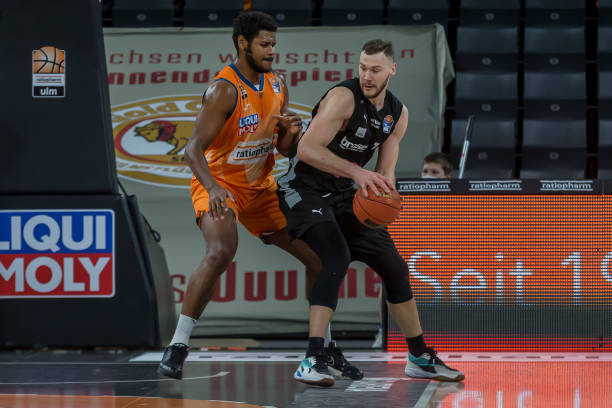 38岁梅西回美职联乱杀！连续4轮双响+独造12球，达成870球里程碑